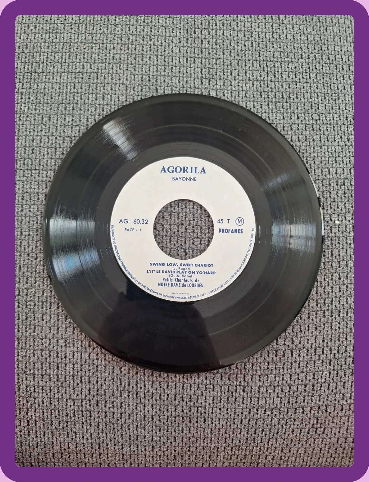 Antiguo disco de coro de 45 vueltas – photo 4